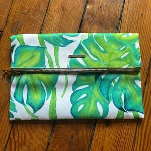 Puravida - Palm leaf print clutch 🌴